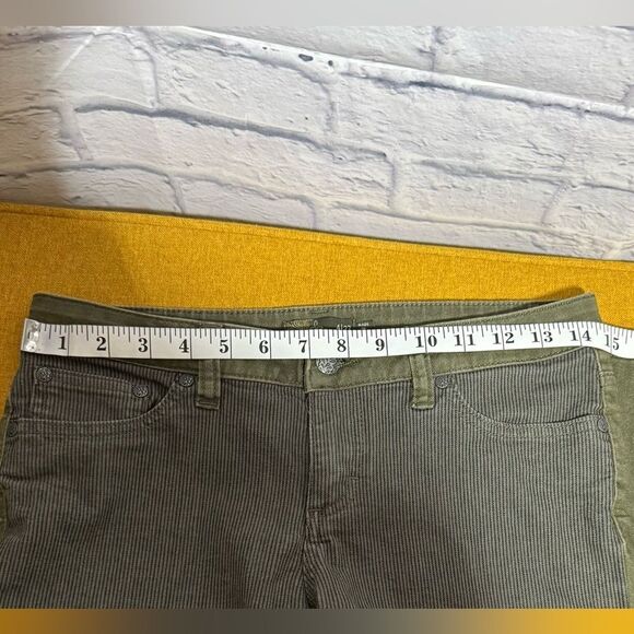 Prana Jett Capri Pants, Green, Size 4/27 - Picture 9 of 10